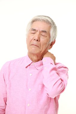 üst düzey Japon adam boyun ağrısı uğrar