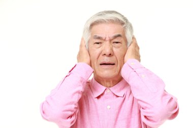 üst düzey Japon adam gürültü uğrar