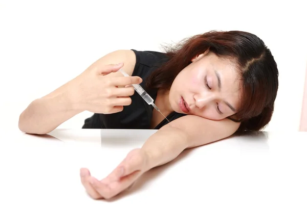 Mujer de la drogadicción — Foto de Stock