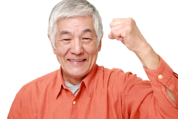 Senior japonais dans une pose de victoire — Photo