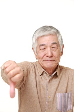 başparmak aşağı hareketi ile üst düzey Japon adam