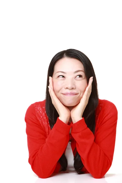 Mujer japonesa soñando con su futuro —  Fotos de Stock