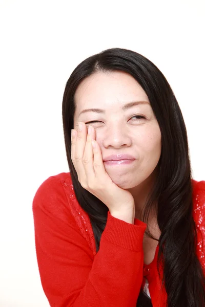 Mujer japonesa sufre de dolor de muelas —  Fotos de Stock