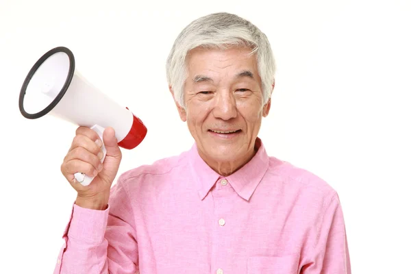 Sênior japonês homem com megafone — Fotografia de Stock