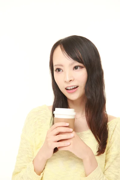 Japán nő vesz egy kávészünet — Stock Fotó