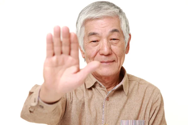 Starší japonský muž zastavení gesto — Stock fotografie