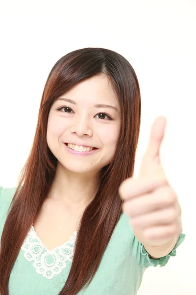 ジェスチャー親指と日本の若い女性 — ストック写真