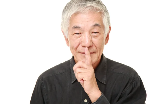 Senior japonés hombre whith silencio gestos — Foto de Stock