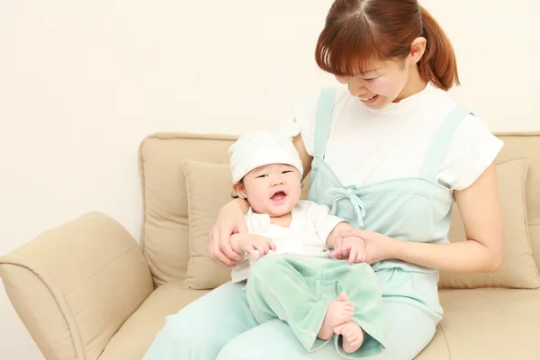 Mom and baby — Stock Photo, Image