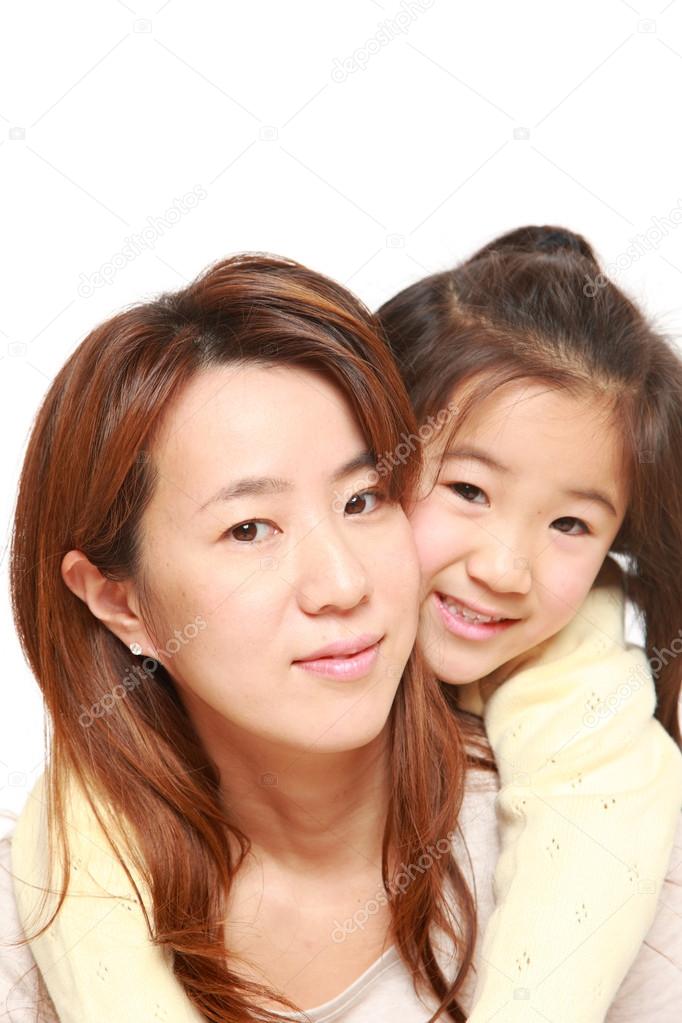 Japan mother and daughters