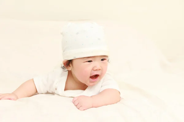 Japanse baby in een goed humeur — Stockfoto