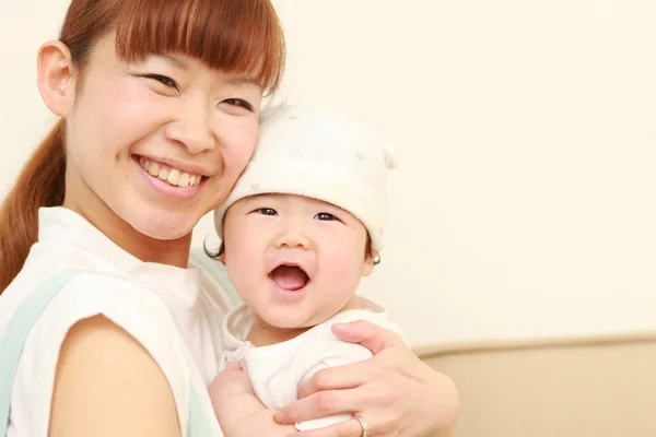 Mamá y bebé — Foto de Stock