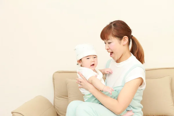 Mom and baby — Stock Photo, Image