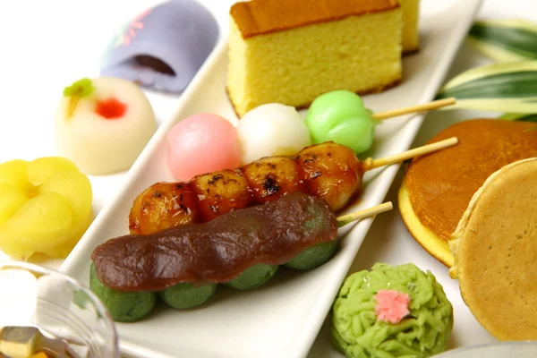 Çeşitli Japon tarzı şekerlemeler — Stok fotoğraf