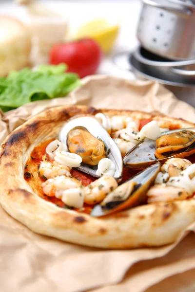 Pizza pescatore — Stock Photo, Image