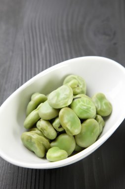 Japon tarzı haşlanmış fasulye Soramame