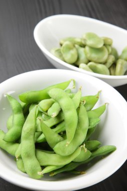 Japon tarzı haşlanmış fasulye Edamame ve Soramame