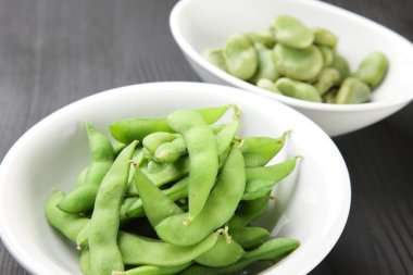 Japon tarzı haşlanmış fasulye Edamame ve Soramame