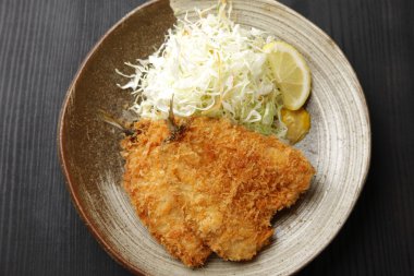 Japon tarzı Kızartılmış Balık