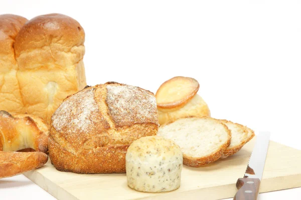 Cutting bread — Stock Photo, Image