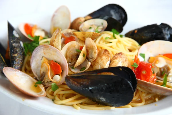 Spaghetti alla pescatora — Stock Photo, Image