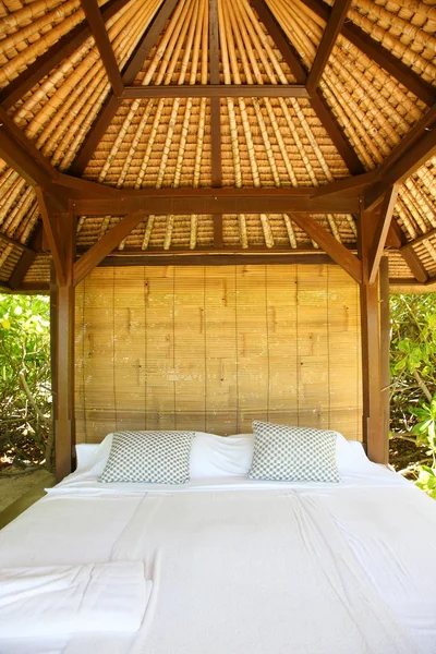 Massage bed — Stock Photo, Image