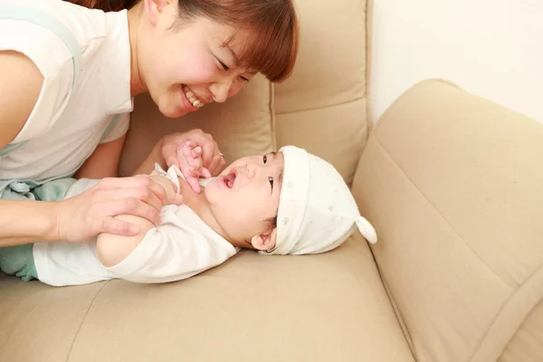 Mom and baby — Stock Photo, Image