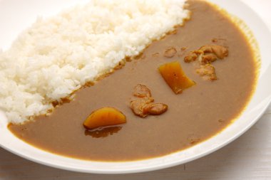 pirinç Japon tarzı ile köri