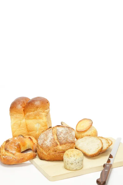 Cutting bread — Stock Photo, Image