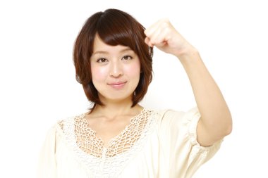 Kadın bir zafer poz