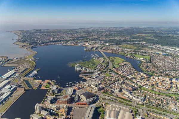 Cardiff Wales şehir merkezinin hava görüntüsü