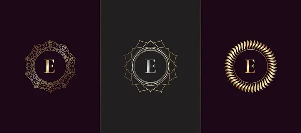 Golden Emblem Letter Luxury Decoration Ícone Logotipo Inicial Elegance Set —  Vetores de Stock