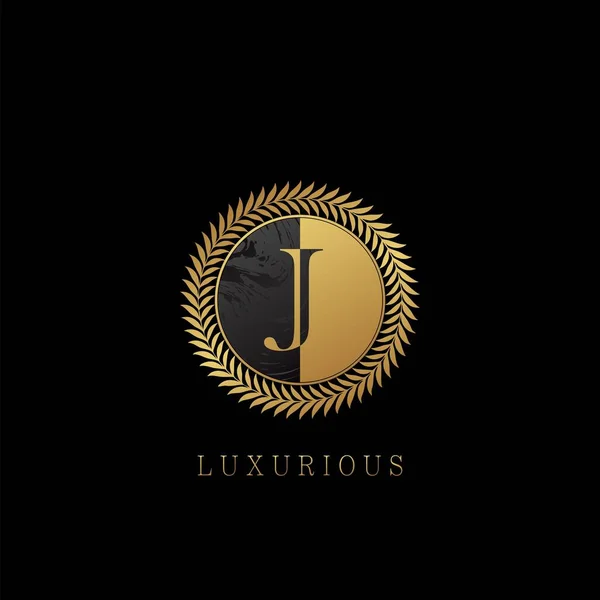 Golden Letra Logo Luxuoso Natureza Folhas Conceito Design Vetorial Elegante — Vetor de Stock