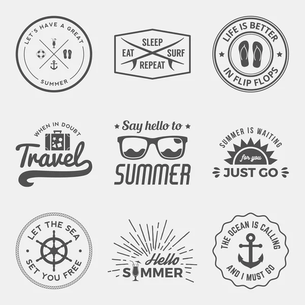 Set of summer quotes, emblems — Stock Vector