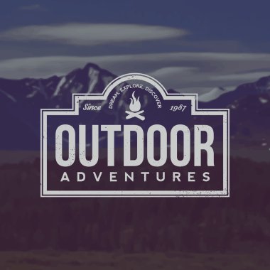 vektör açık maceralarını amblemi. açık aktiviteler-işareti ile g