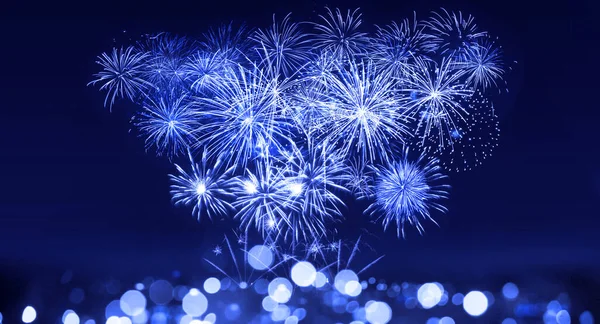 Buntes Feuerwerk Mit Bokeh Hintergrund Neujahrsfeier Abstrakter Feiertagshintergrund — Stockfoto