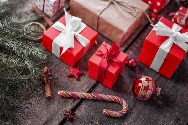 Confezione Regalo Carta Regalo Con Nastro Raso Buon Natale Concetto — Foto Stock