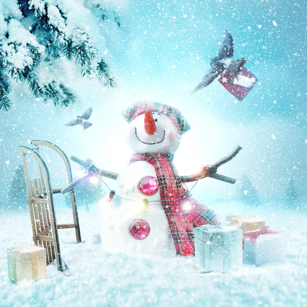快乐的雪人站在冬天的圣诞大地上 — 图库照片