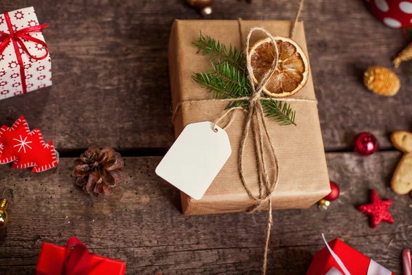 Caixa Presente Papel Embrulho Com Fita Cetim Feliz Natal Feriado — Fotografia de Stock