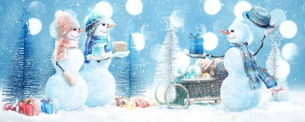 Feliz Muñeco Nieve Pie Invierno Navidad Paisaje —  Fotos de Stock