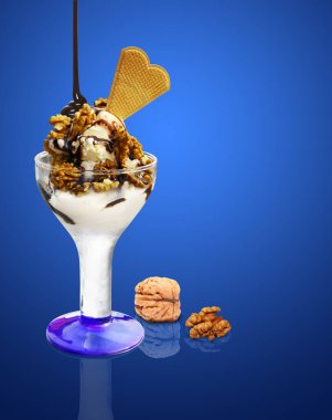 Tatlı konsepti. Donmuş yoğurt ya da yumuşak dondurma..