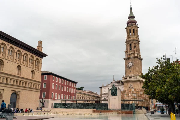 Vista General Del Monumento Francisco Goya Situado Plaza Del Pilar — Foto de Stock