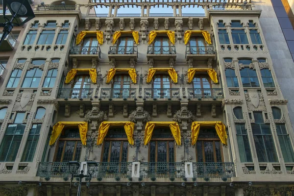 Zaragoza Espagne Août 2021 Touristes Dans Rue Alphonse Avec Basilique — Photo