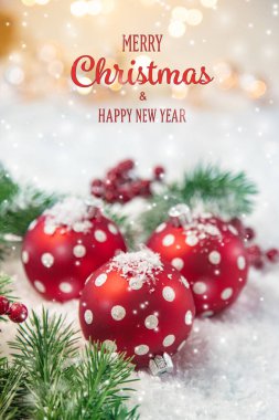 Mutlu Noeller ve mutlu yıllar, tebrik kartı geçmişi. Seçici odaklanma. Tatiller