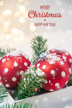 Mutlu Noeller ve mutlu yıllar, tebrik kartı geçmişi. Seçici odaklanma. Tatiller