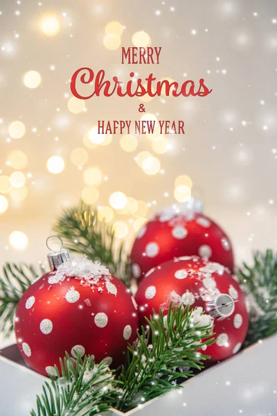 Mutlu Noeller ve mutlu yıllar, tebrik kartı geçmişi. Seçici odaklanma. Tatiller