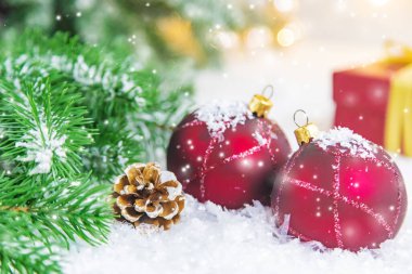 Noel arkaplanı. Mutlu yıllar. Seçici Odaklanma Tatili