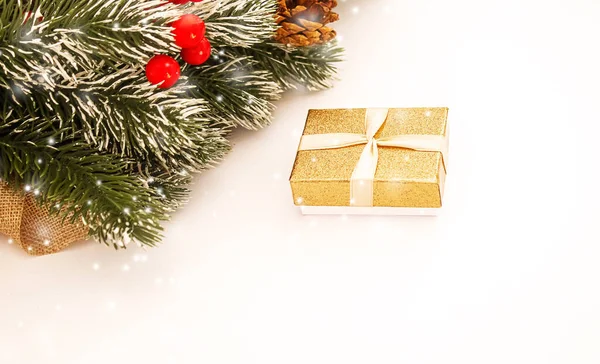 美しい装飾とクリスマスの背景グリーティングカード 選択的フォーカス — ストック写真