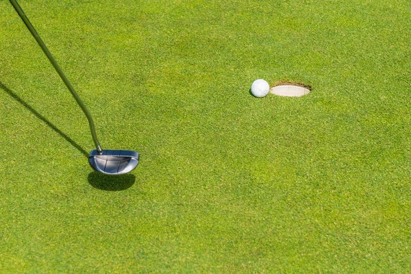 Golf Kulübü, golf topları, golf sahası. Güney Afrika, Kasım 2014. — Stok fotoğraf