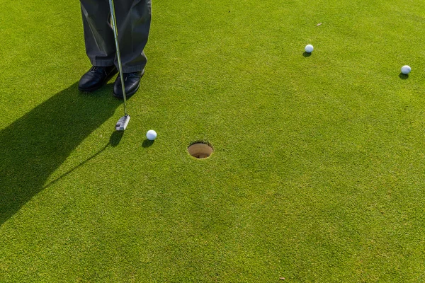 Golf Kulübü, golf topları, golf sahası. Güney Afrika, Kasım 2014.